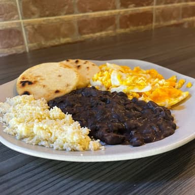 Desayuno Venezolano Sencillo