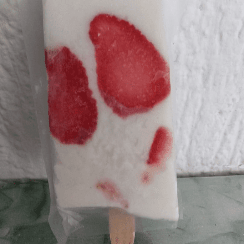 Paleta de Fresa con Crema