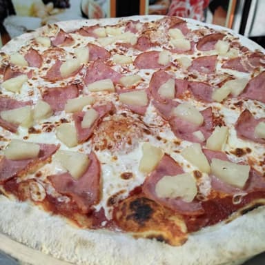 Pizza Hawaiana