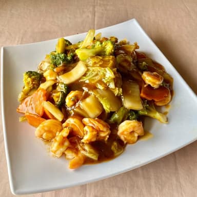 Arroz frito con Camarón y Verduras ( Medio )