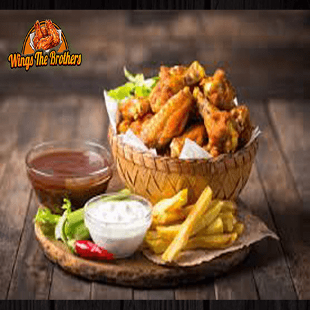 6 Alitas de Cualquier Sabor + Papas + Aderezos.