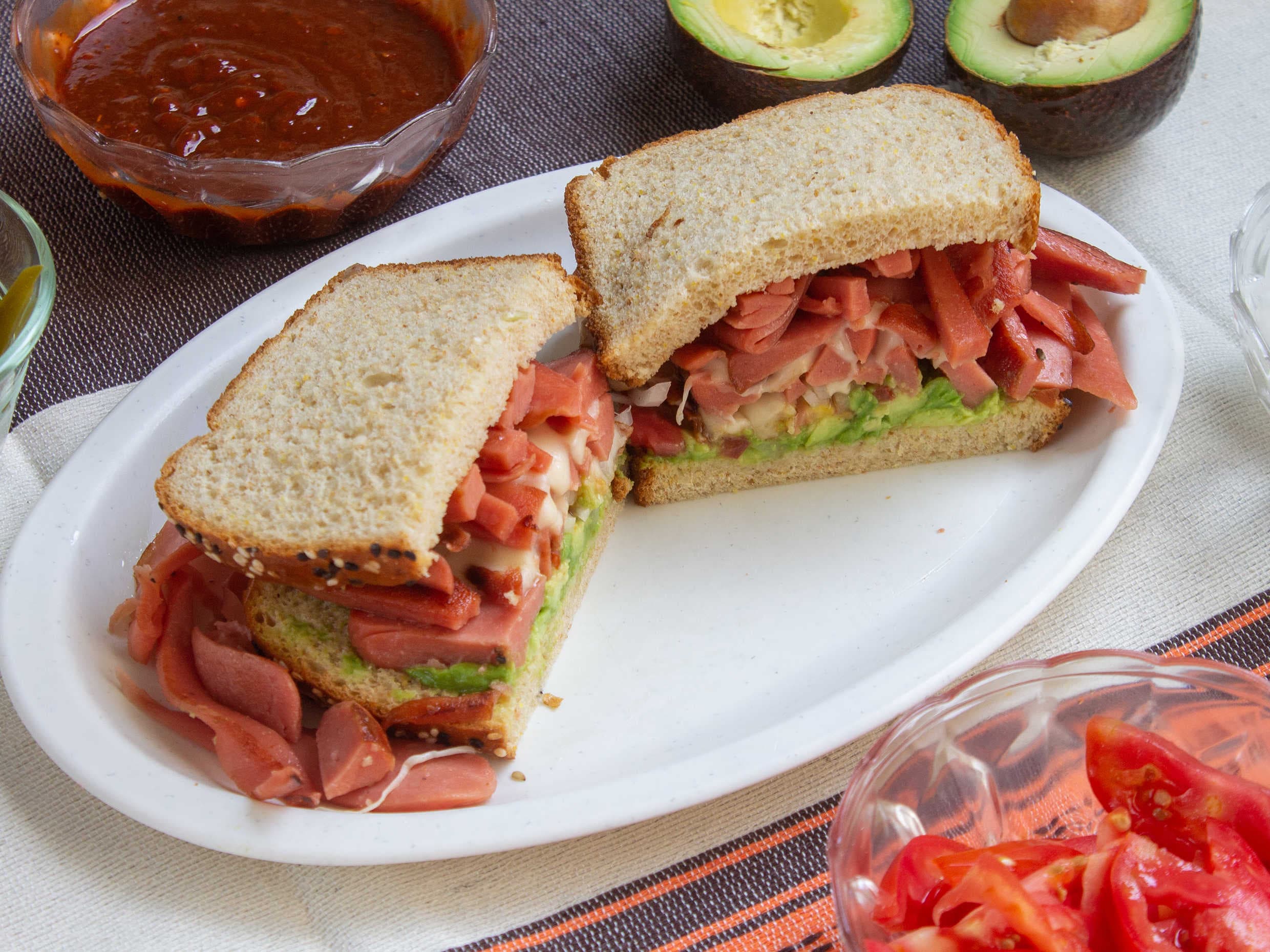 Sándwich Pollo con Quesillo