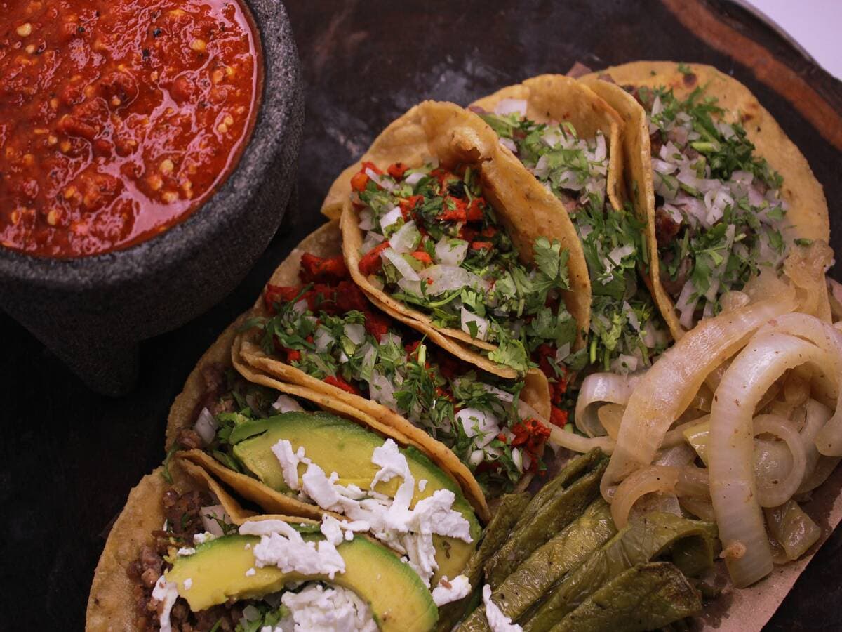 Tacos Rolis, los Auténticos de Molleja Asada