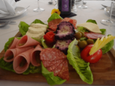 Tabla de Quesos y Carnes Frías