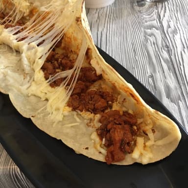 QUESADILLA ADOBADA
