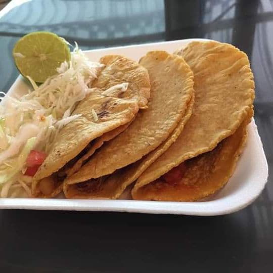Tacos a Vapor y Refresco