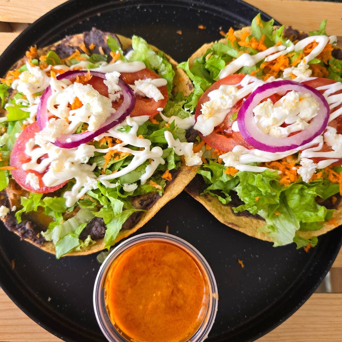 Tostadas con Deshebrada