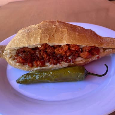 Lonche de Bistec o Chorizo
