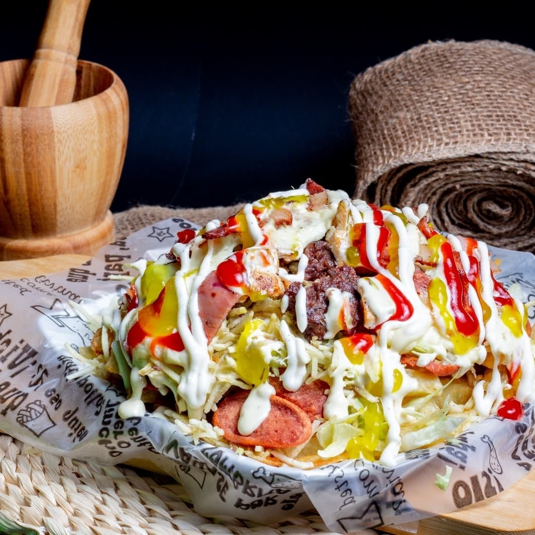 Salchipapa Mixta