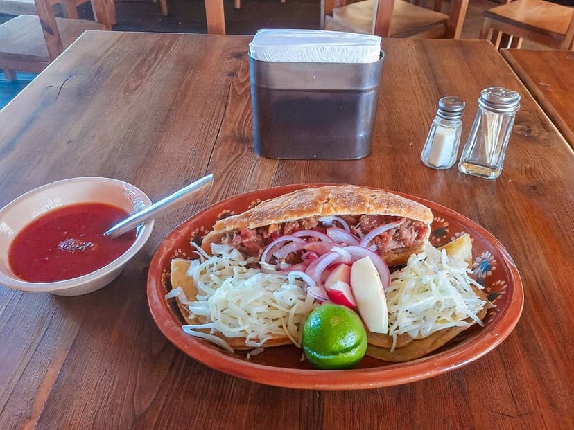 Tortas Ahogadas Nachos