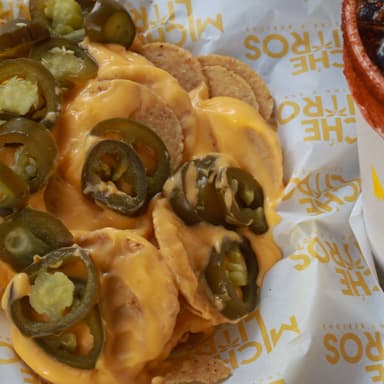 Tostitos Nachos con Queso.