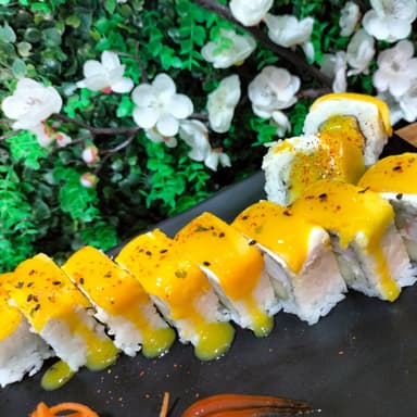 Mango Roll 10 Piezas