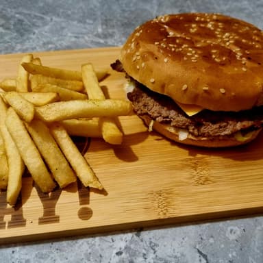 HAMBURGUESA CLASICA