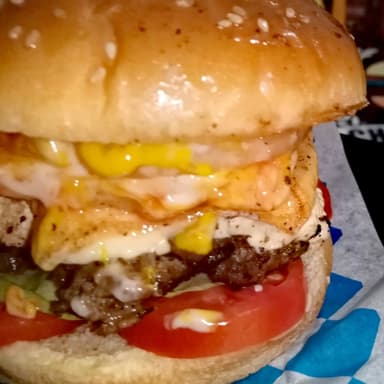 Combo Pareja - Hamburguesa, papas y Coca Cola
