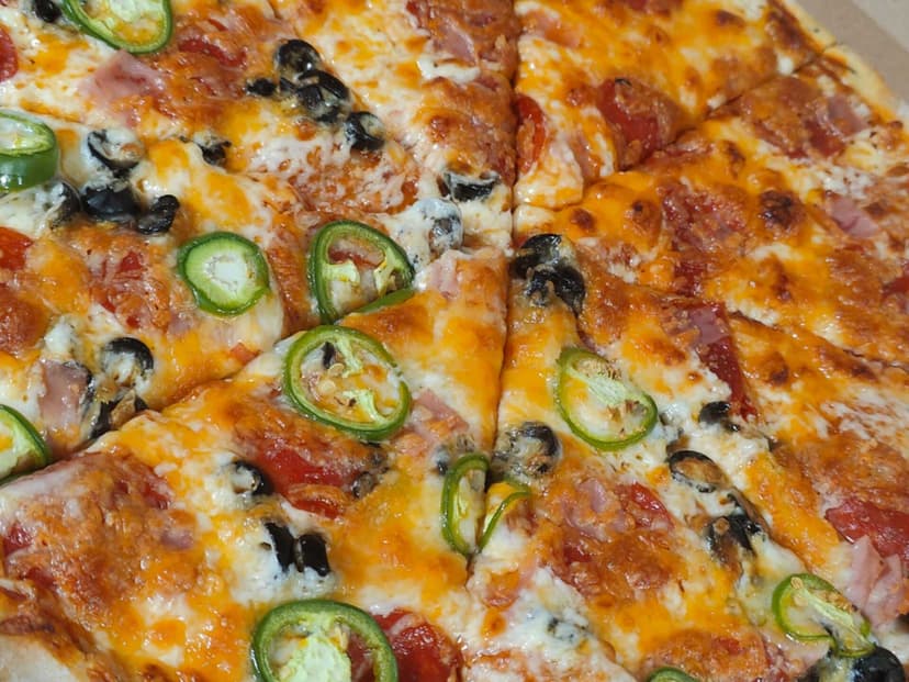 Nona's Pizza