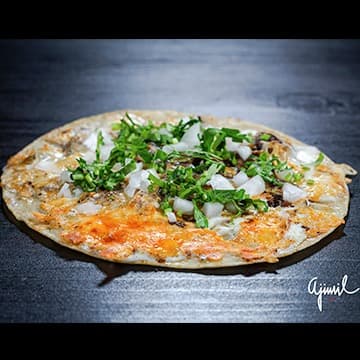 Quesadilla con Carne Asada