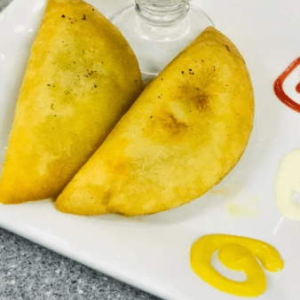 Empanada de Jamón y Queso