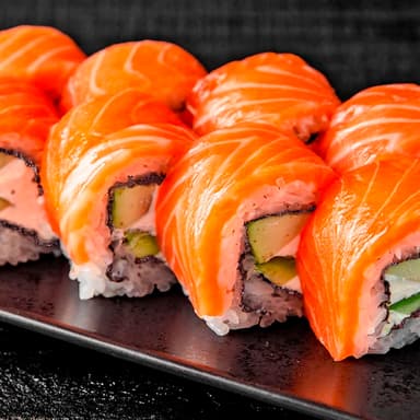 Salmón Ahumado Roll