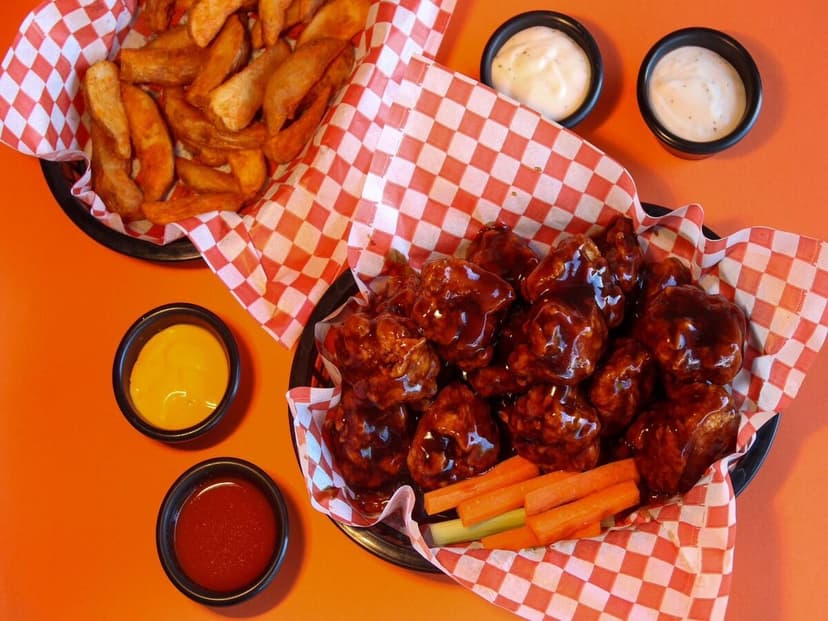 Roca Wings