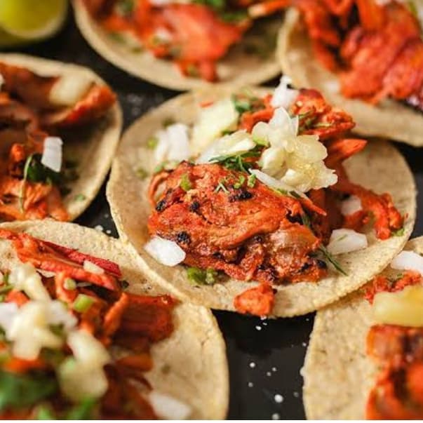 Tacos al pastor de trompo