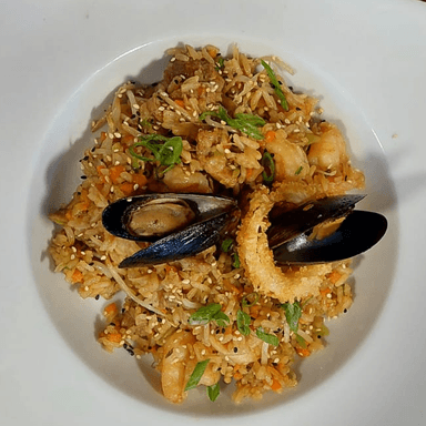 Arroz Chaufa Mar y Tierra