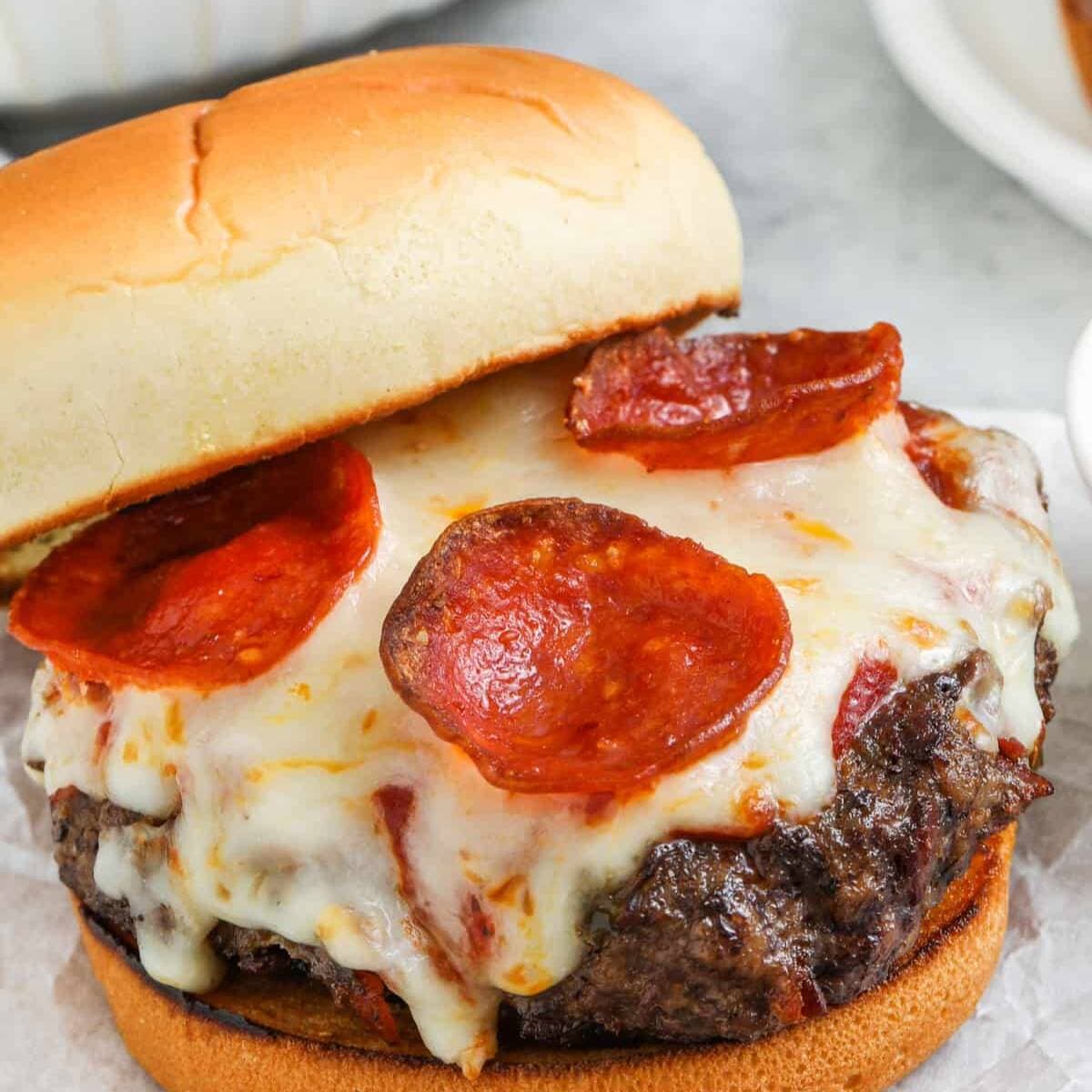 PIZZA BURGER