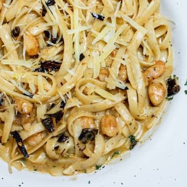 Pasta Gamberetto al Guajillo