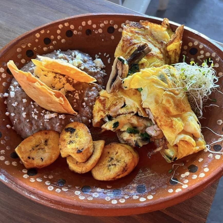El "Gladiador" / Jugo de Naranja o Café de Olla