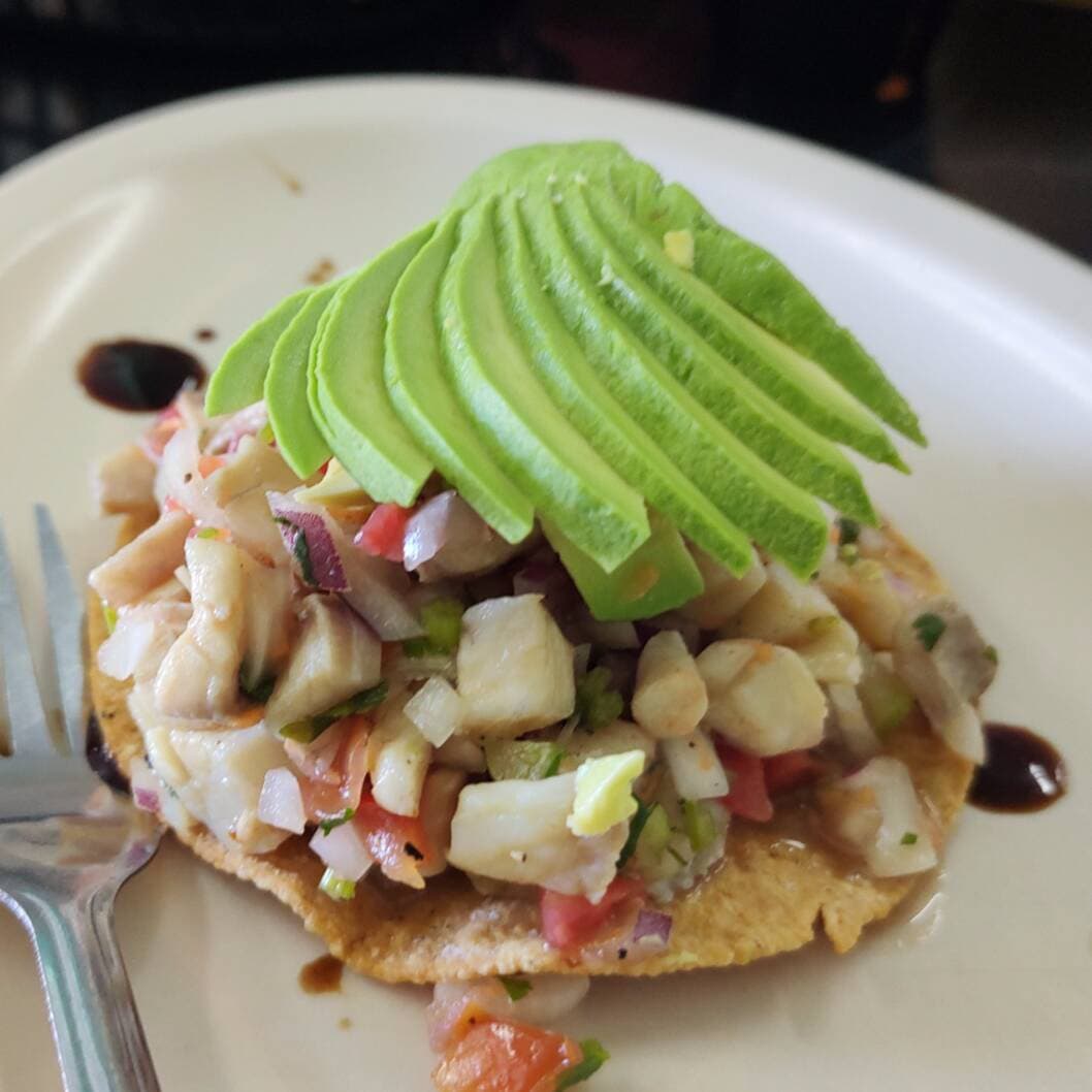 Tostada de Ceviche de Pescado