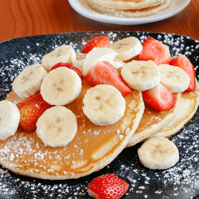 Hot cakes (3 piezas) + Americano grande
