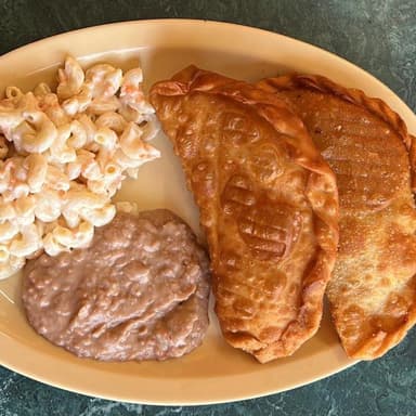 Platillo Individual 2 Empanadas de Carne