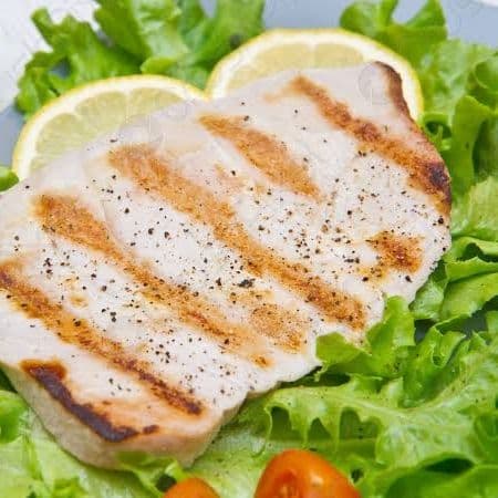 Filete a la Plancha con Ensalada
