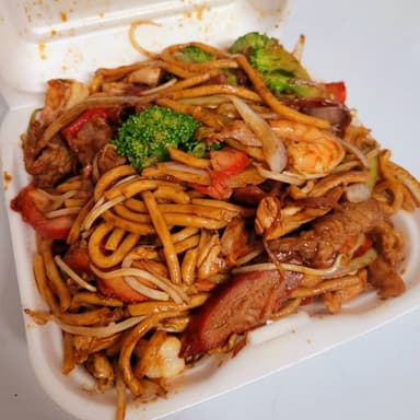 Chow mein cantones