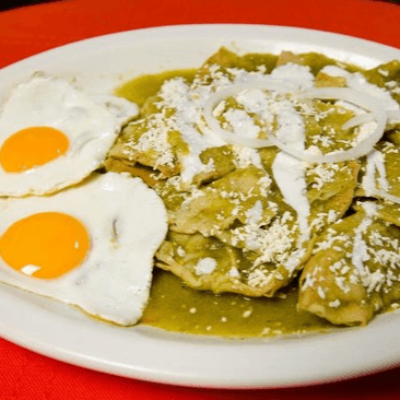 Chilaquiles con Huevo