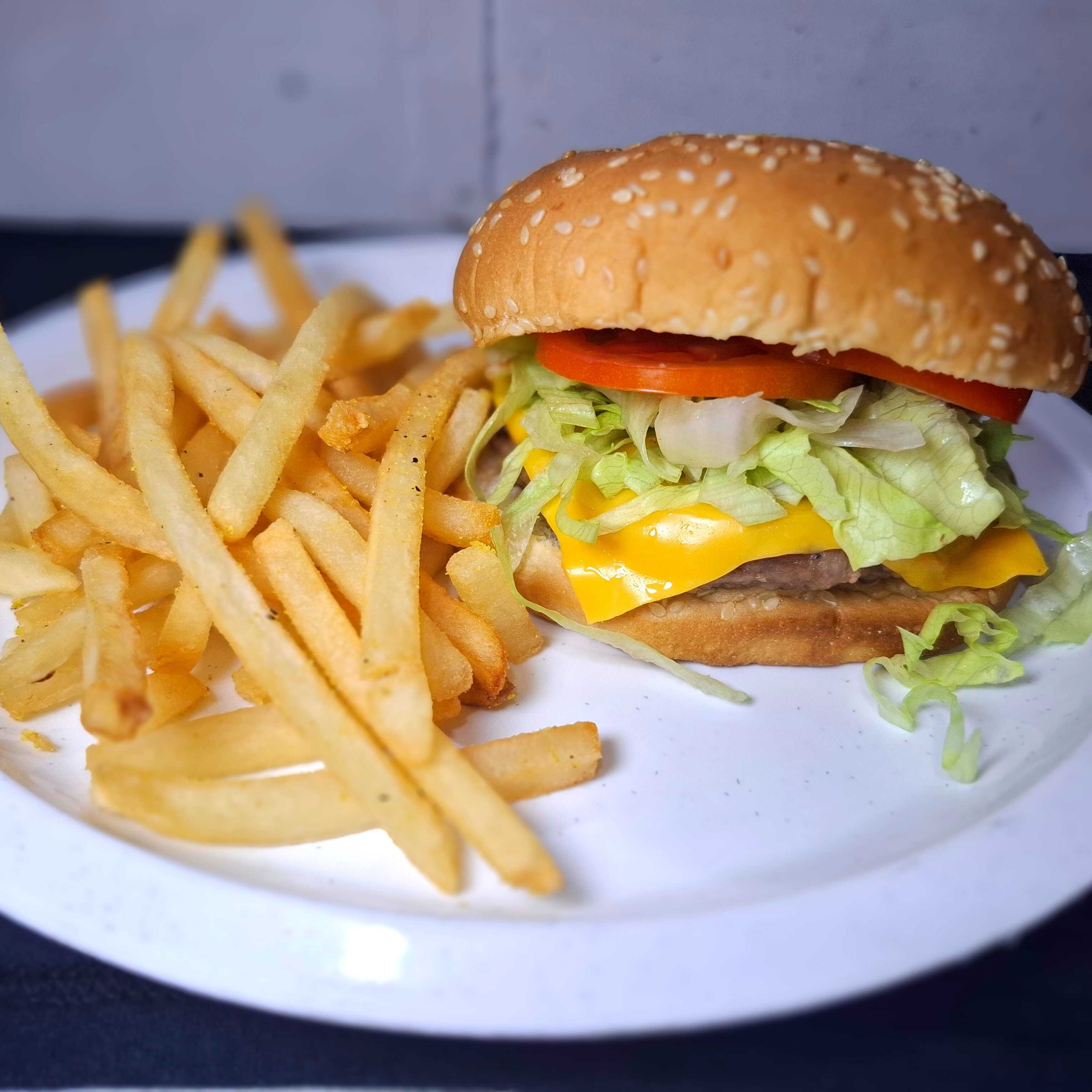 Hamburguesa Clásica Arrachera con Papas