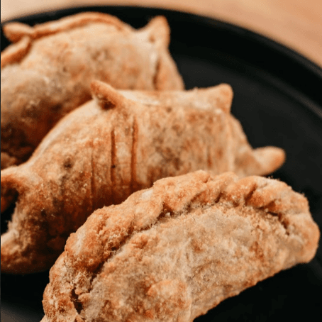 Orden de Empanadas, Carne, Elote y Espinacas