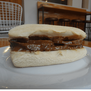Sánguche de Asado de Res