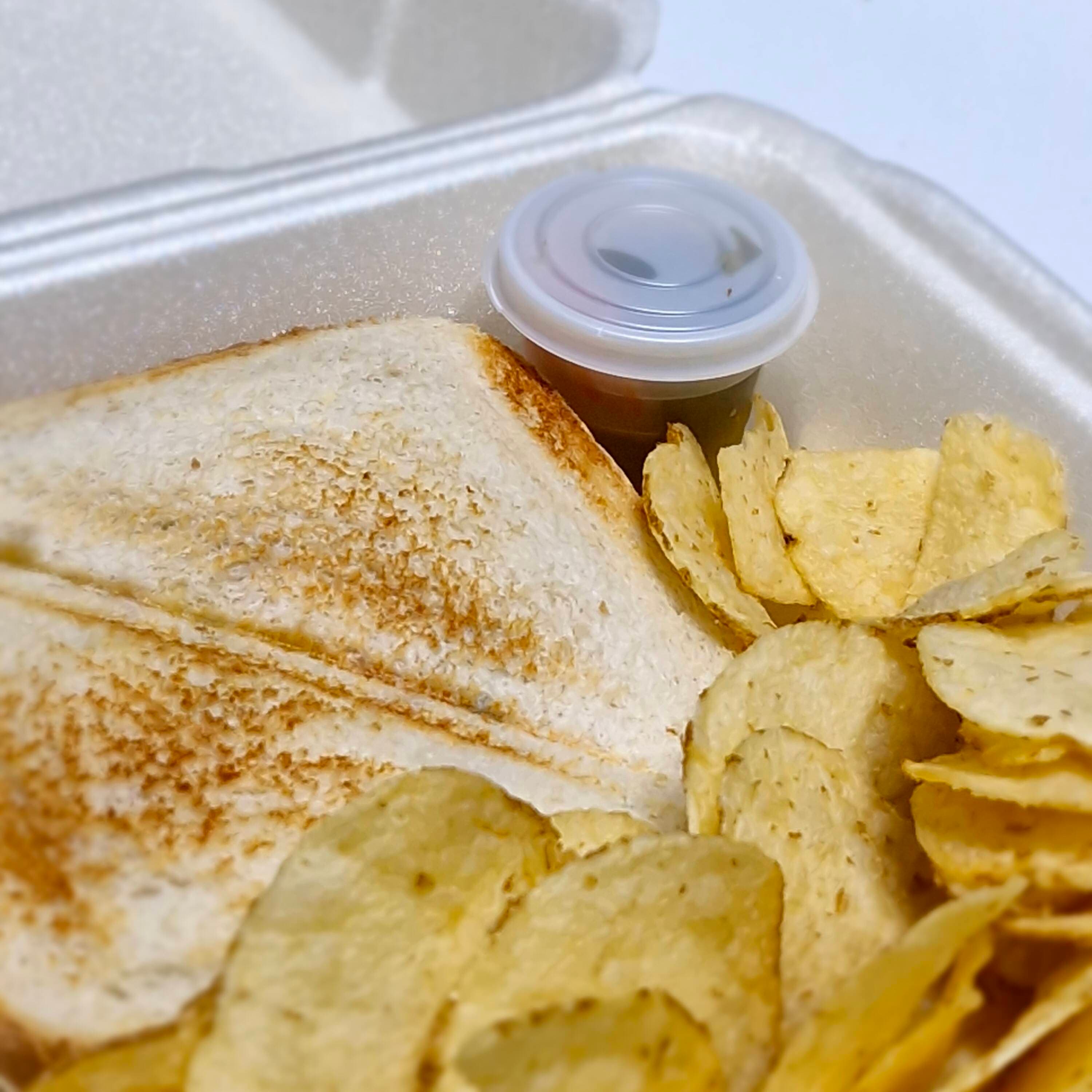 Sandwich de Ensalada de Pollo