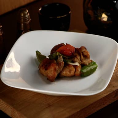Res con Pollo Picante