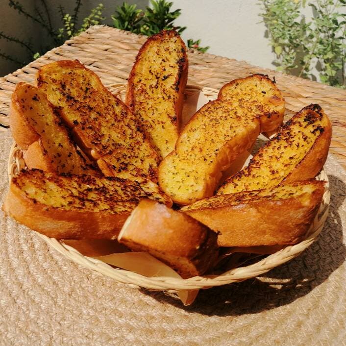 Pan con Ajo (8 Rebanadas)