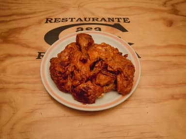 1 Pollo Rostizado en Salsa Solo
