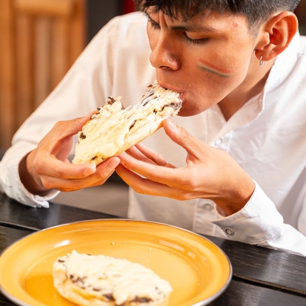Molletes Chicharrón Prensado de Cachete