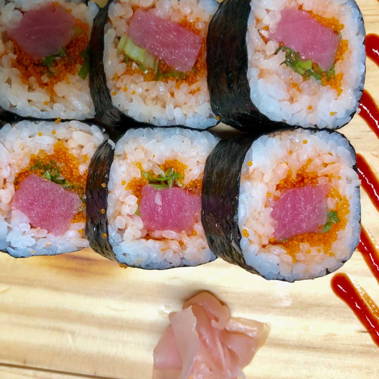 Spicy Tuna Futomaki Roll
