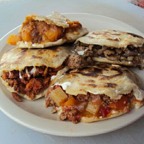Gorditas Con Queso Requeson Natural