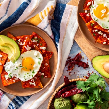 Chilaquiles Sencillos Crema Chipotle