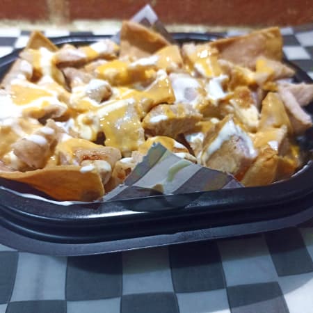Nachos De Cerdo (Media Orden)