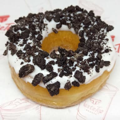 Dona Vainilla con Galleta de Chocolate