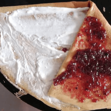 Crepa de Queso Filadelfia y Mermelada de Fresa