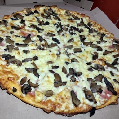 Pizza 3 Ingredientes y Pan de Ajo
