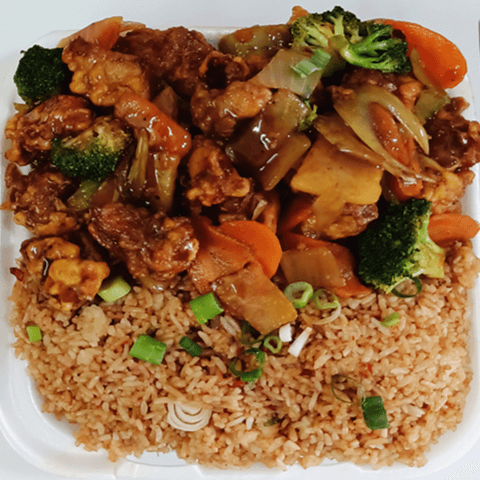 1 Guisado + Arroz Frito Grande